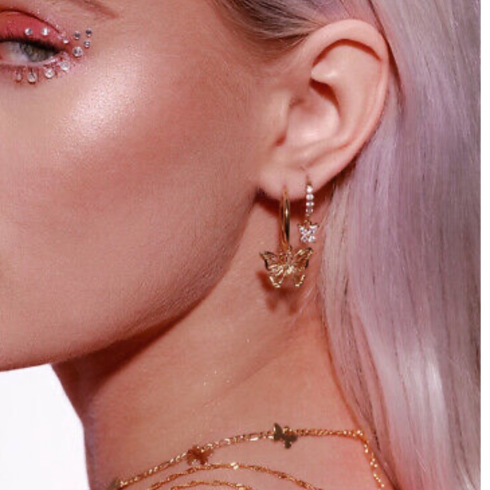 NEW 14k Rose Gold Plated Butterfly 🦋 Earrings - Picture 4 of 4